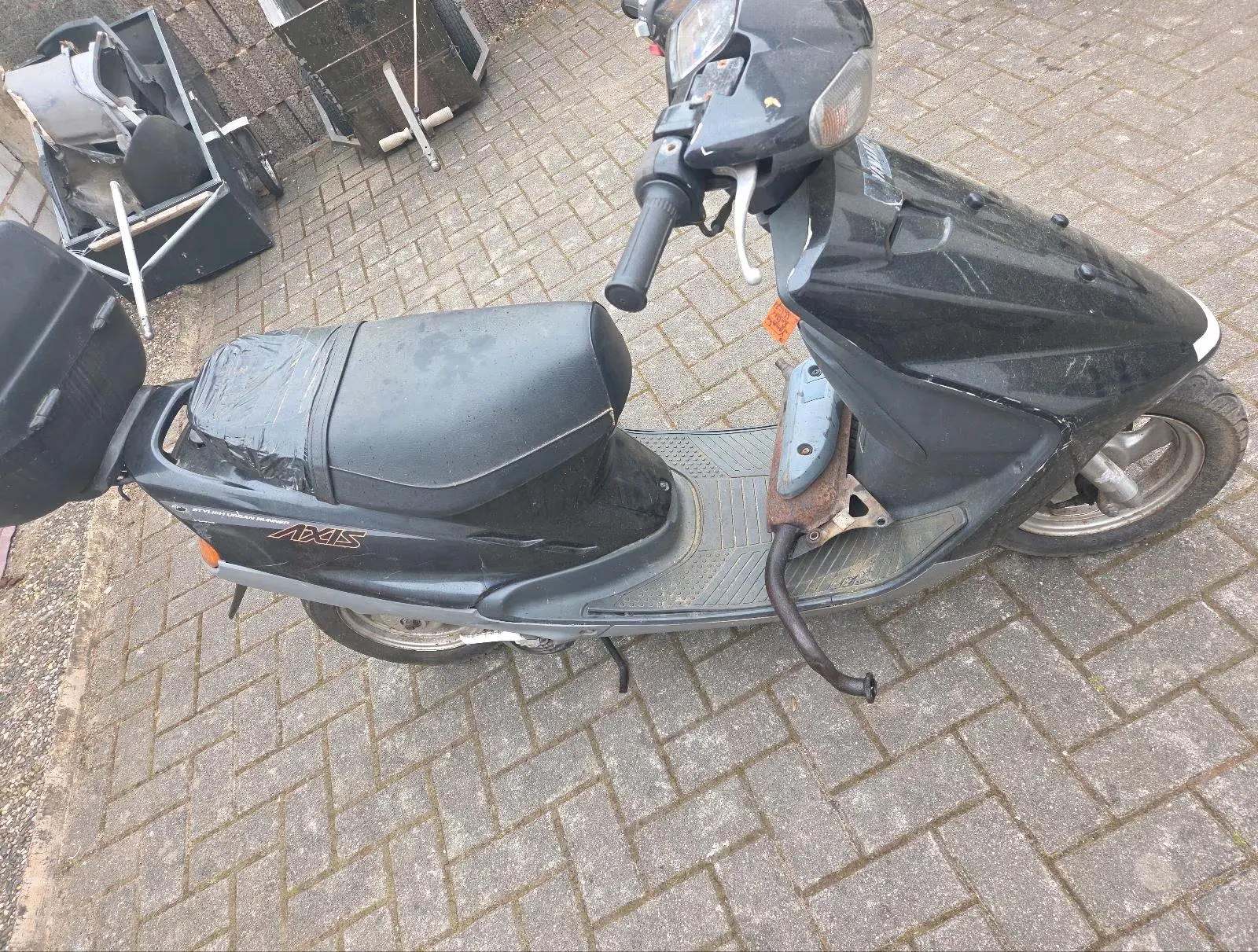 Yamaha AXIS 90cc prêt à rouler après immatriculation en carte grise collection
