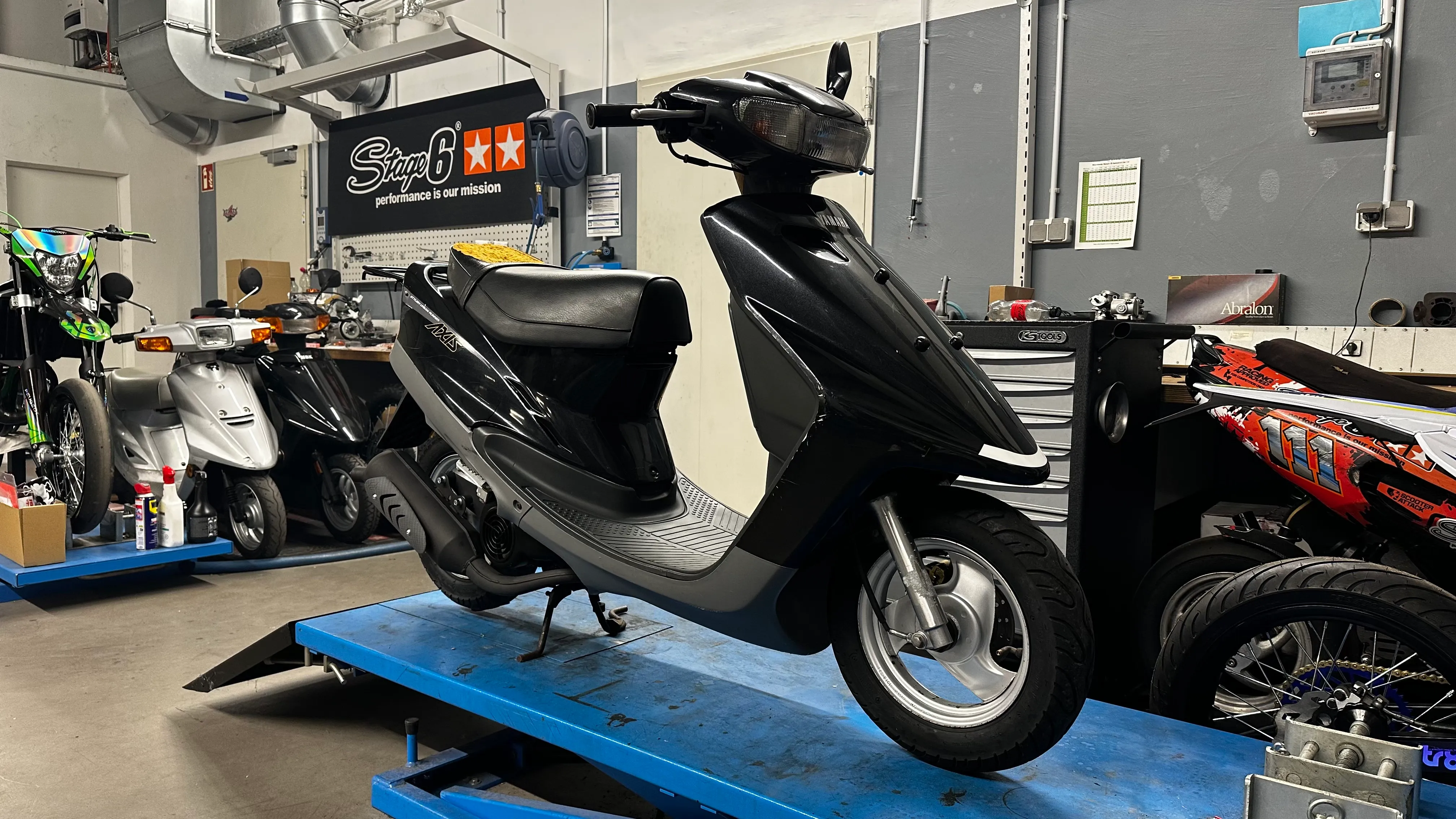 Profil du scooter Yamaha AXIS 90cc après remise en état