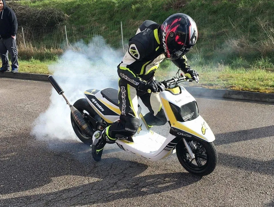 Booster 2Fast 90 cc du Team Fast Power