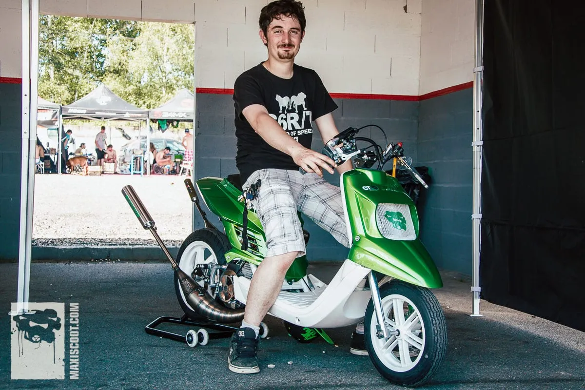 Vincent au guidon de son Booster MXS Racing