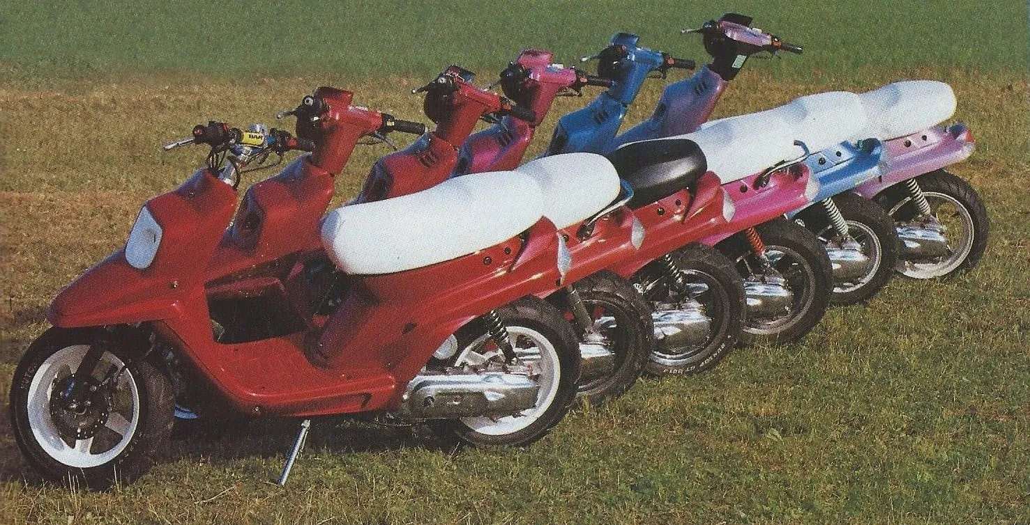 Photos MBK Booster et YAMAHA BW’s d’époque
