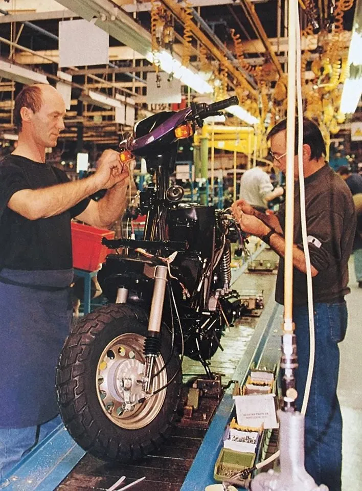 MBK Booster : dans les coulisses de sa fabrication