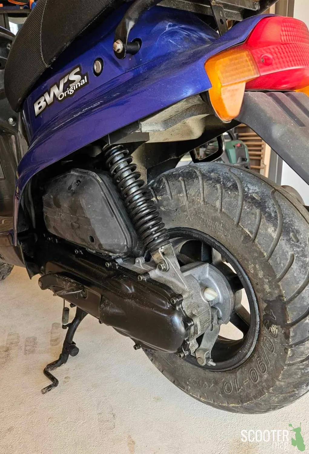 Vidanger l’huile de transmission d’un scooter : Tutoriel photos