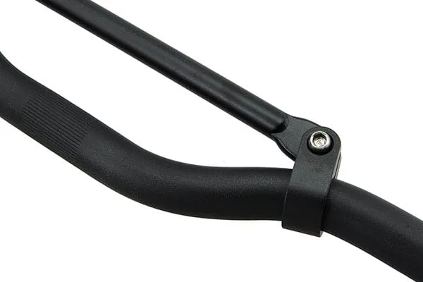 Guidon Street Str8 : effet racing garanti !