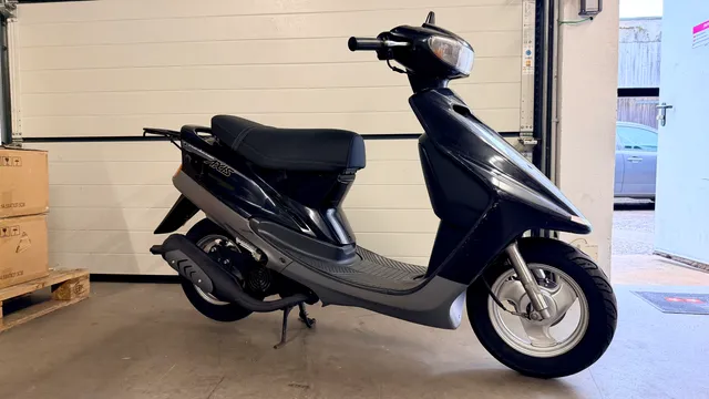 Yamaha AXIS 90cc importé d'Allemagne avant restauration