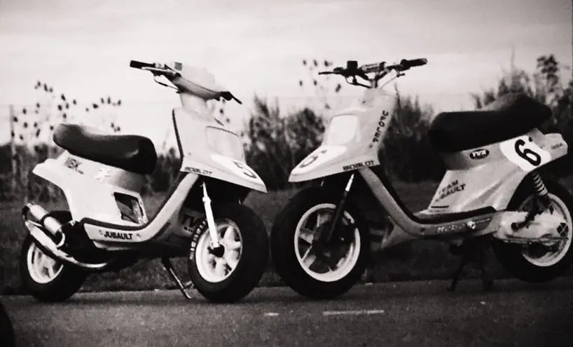 Photos MBK Booster et YAMAHA BW’s d’époque