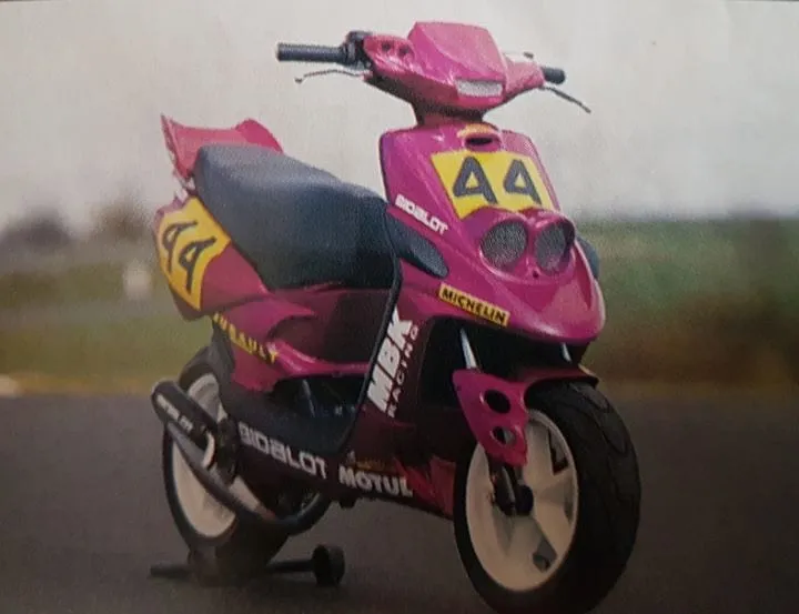 Photos MBK Booster et YAMAHA BW’s d’époque
