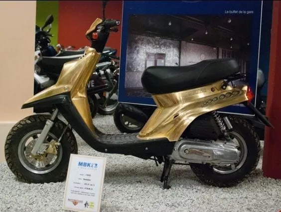 Photos MBK Booster et YAMAHA BW’s d’époque