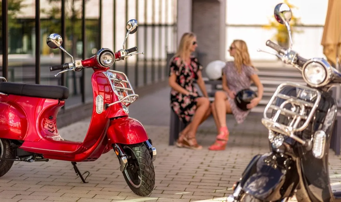 Scooter électrique vs thermique : avantages et inconvénients