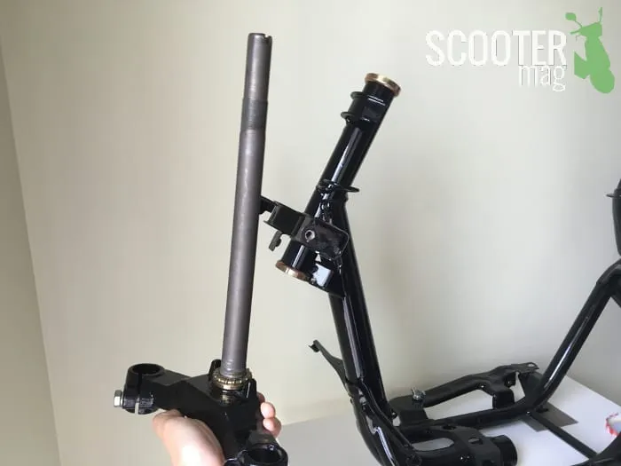 te-fourche-scooter-booster-nitro
