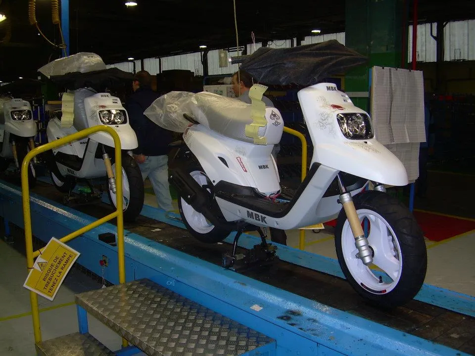 Photos MBK Booster et YAMAHA BW’s d’époque