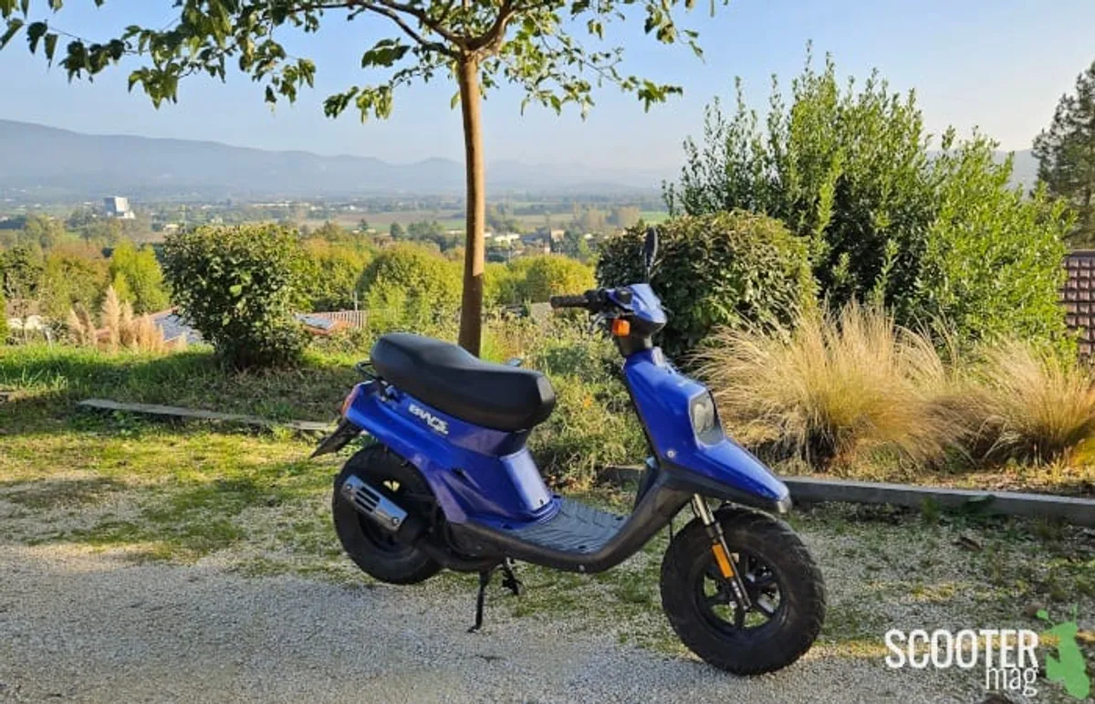 Vidanger l’huile de transmission d’un scooter : Tutoriel photos